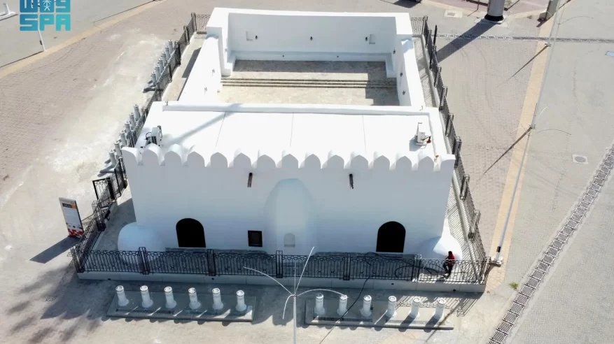 مشروع محمد بن سلمان يجدد مسجد البيعة في مكة بعد بنائه قبل 13 قرنًا