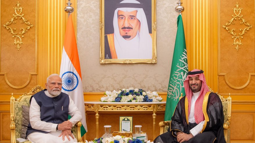 ولي العهد يستقبل رئيس الوزراء الهندي في قصر السلام ويعقدان جلسة مباحثات رسمية