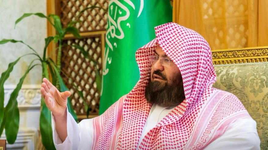 6 محاور في حلقة نقاشية كبرى بعنوان موظفو الشؤون الدينية إثراء وعطاء