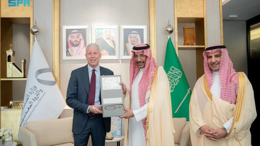 بندر الخريف يبحث مع وزير الطاقة الأمريكي تعزيز التعاون الإستراتيجي بقطاع التعدين
