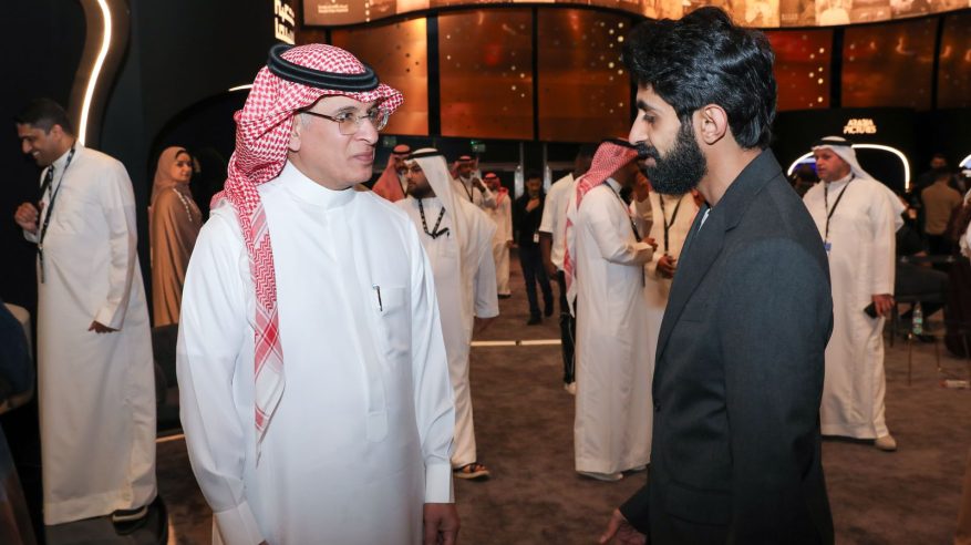 الحارثي يلتقي نخبة من صنّاع السينما على هامش مهرجان أفلام السعودية