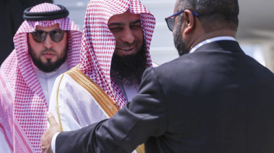 الشيخ صلاح البدير في المالديف لبث الرسالة الإثرائية الوسطية للعالم