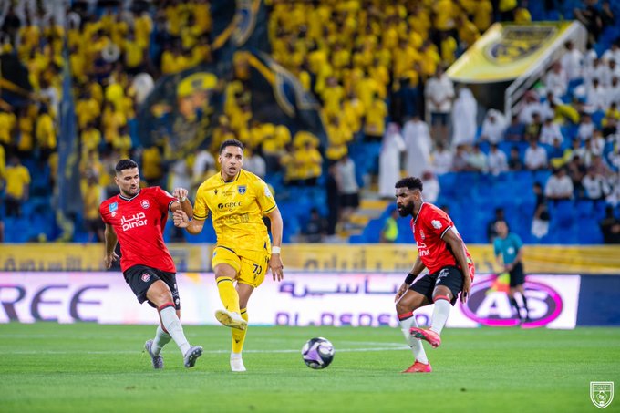 التعاون والرائد