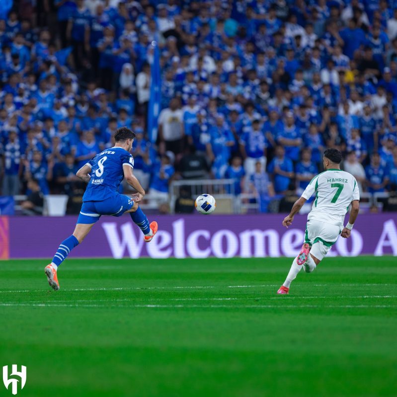 الهلال ضد الأهلي
