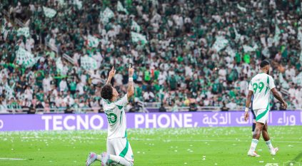 أمام بوريرام.. فيرمينو يستعيد بريقه آسيويًا