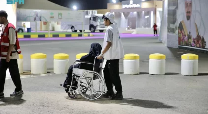 المتطوعون والمتطوعات بمنفذ الوديعة.. عطاءٌ وتفانٍ في خدمة حجاج بيت الله الحرام