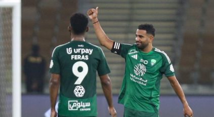 الأهلي يعبر الخلود برباعية