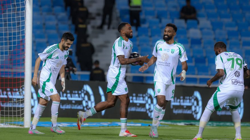 بهدف توني.. تقدم الأهلي ضد الرياض في الشوط الأول
