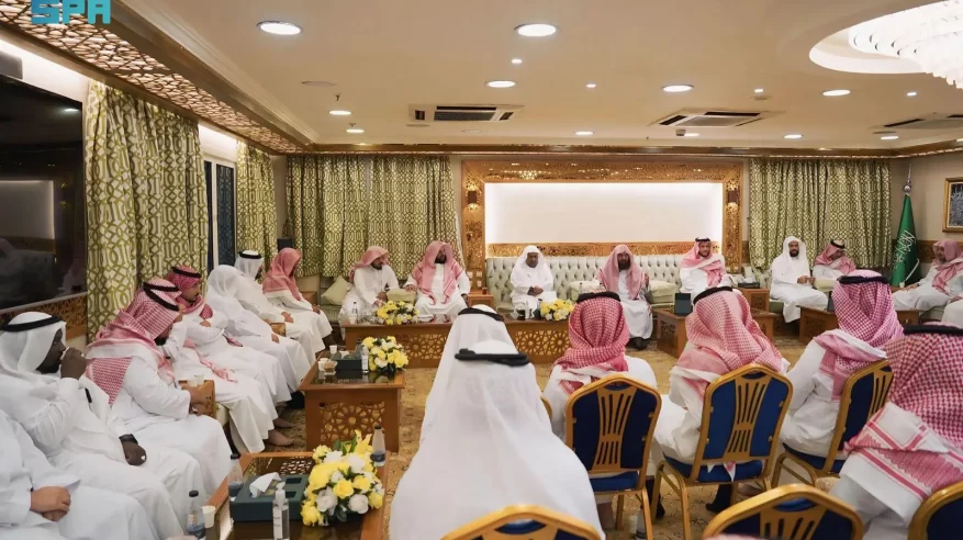 إطلاق الإثرائي الميداني بعدة لغات لإيصال رسالة الحج الوسطية للعالم