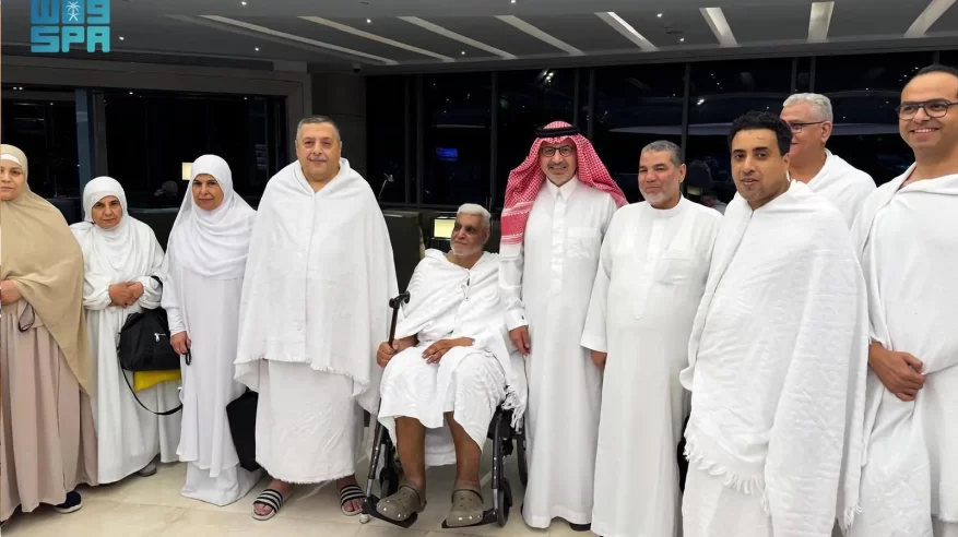 السفير الحصيني يودّع ضيوف برنامج خادم الحرمين الشريفين من حجاج مصر