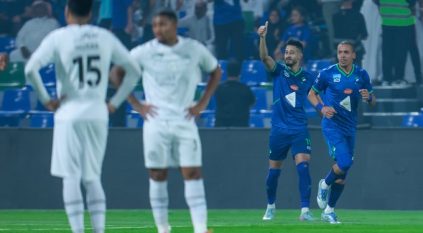 الفتح يعبر الشباب بثلاثية