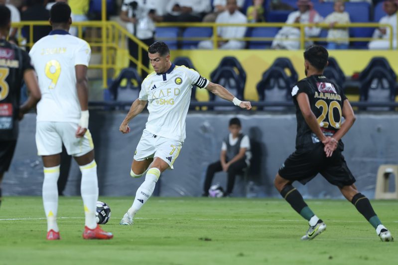 النصر ضد الخليج