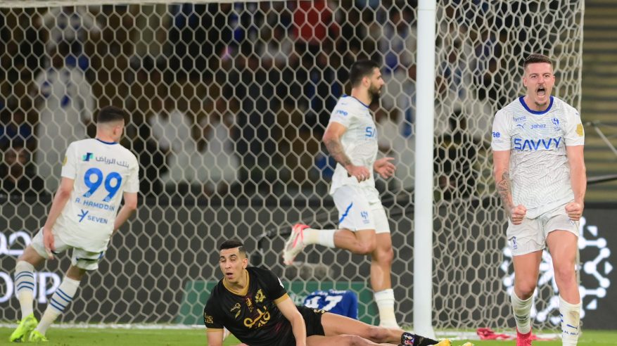 الهلال يخطف تعادلًا قاتلًا من الوحدة