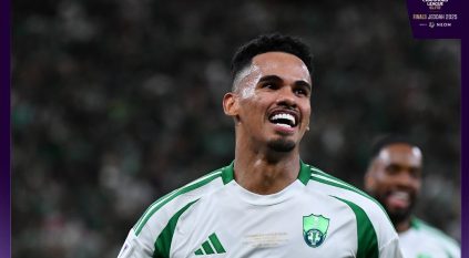 في 7 دقائق.. الأهلي يزور شباك كاواساكي مرتين