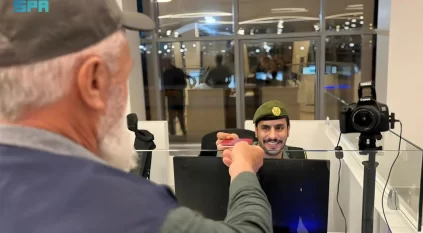 جوازات منفذ البطحاء تستقبل أولى رحلات الحجاج
