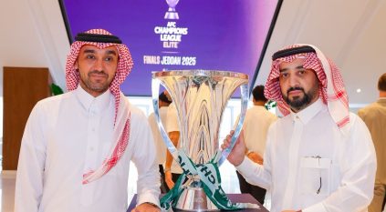 رئيس الأهلي مشيدًا بوزير الرياضة: يمنحنا دافعًا أكبر لمواصلة العمل