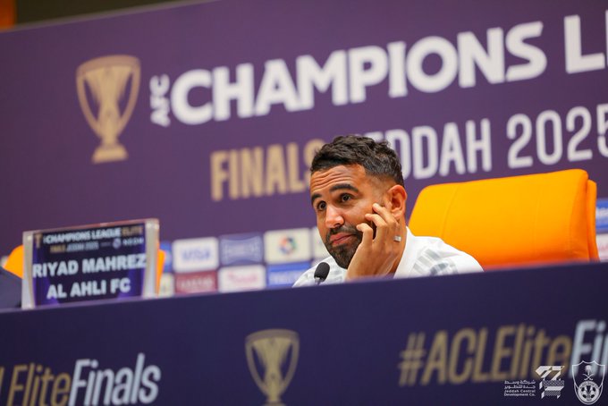 رياض محرز: جاهزون لمباراة كاواساكي ونحتاج لجماهيرنا غدًا