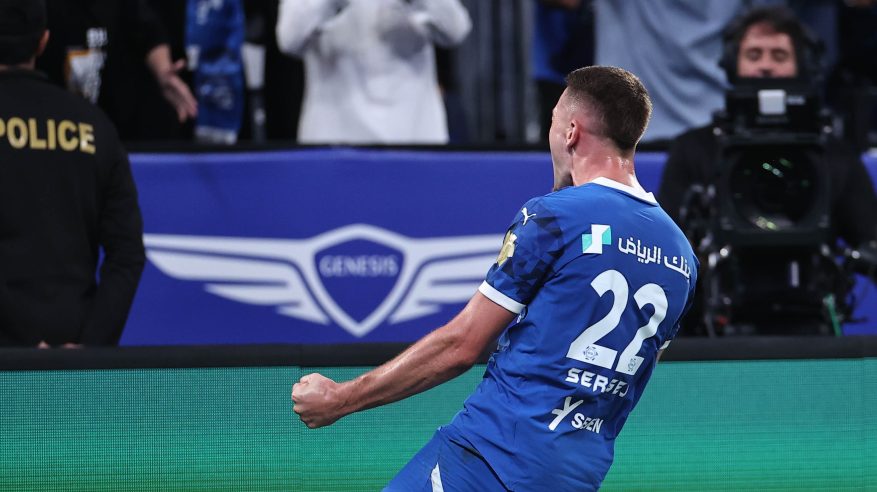الهلال يعبر القادسية بثنائية