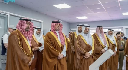 عبدالعزيز بن سعود يدشن المستشفى الميداني التابع لـ الخدمات الطبية في مشعر عرفات