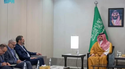 عبدالعزيز بن سعود يستقبل رئيس منظمة الحج والزيارة بإيران