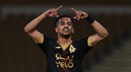 الوحدة يتفوق على الفتح في الشوط الأول