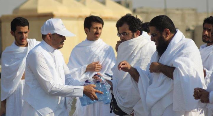 تدشين مشروع سقيا الحجاج لتأمين 15 مليون عبوة ماء لضيوف الرحمن