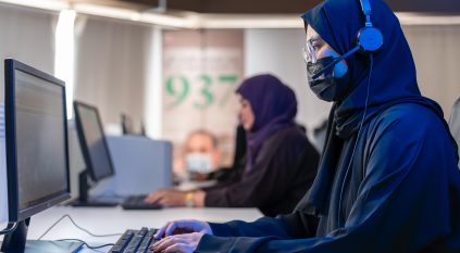 937.. خدمات صحية متكاملة لضيوف الرحمن على مدى الساعة بـ 7 لغات