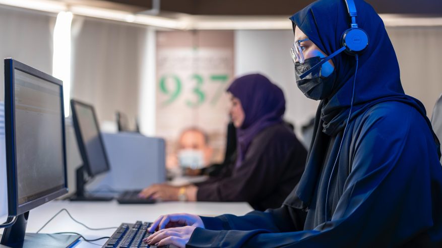 937.. خدمات صحية متكاملة لضيوف الرحمن على مدى الساعة بـ 7 لغات