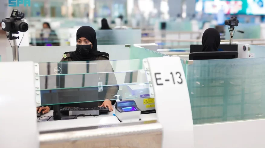 الجوازات تواصل جاهزيتها لاستقبال ضيوف الرحمن القادمين لأداء مناسك العمرة لعام 1447هـ