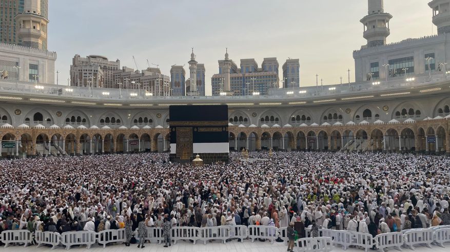 أكثر من 52 مليون قاصد للحرمين الشريفين خلال صفر 1447هـ