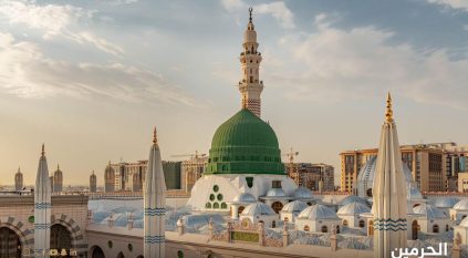 النقوش والخطوط على جدران المسجد النبوي تجسّد إرثًا فنيًا وحضاريًا
