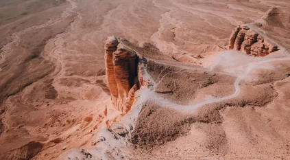 جبل طويق ملهم الساسة ورمز التاريخ ومنارة المستقبل