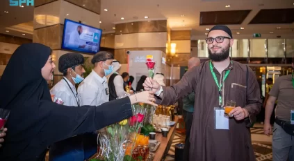 ضيوف برنامج خادم الحرمين الشريفين يصلون إلى المدينة المنورة