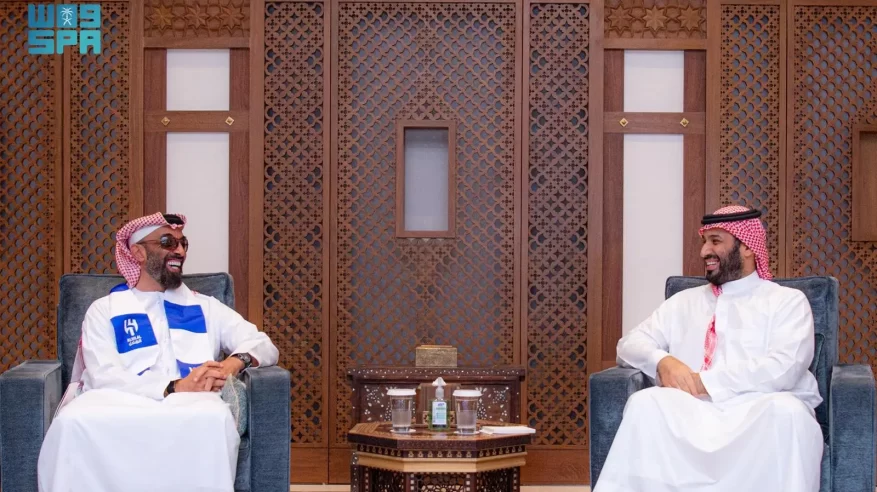 ولي العهد يستقبل طحنون بن زايد في قصر السلام 