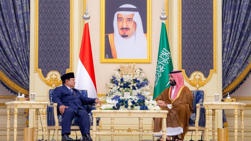 ولي العهد يعقد جلسة مباحثات رسمية مع الرئيس الإندونيسي