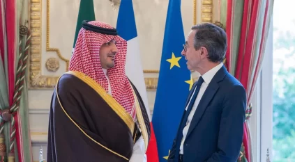 عبدالعزيز بن سعود ووزير الداخلية الفرنسي يوقعان الوثيقة التنفيذية لمسارات التعاون الأمنية