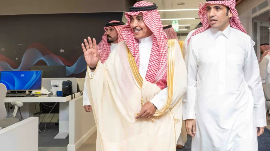 وزير الإعلام يزور مقر العربية في الرياض ويطّلع على جاهزيتها التشغيلية بعد انتقالها الكامل