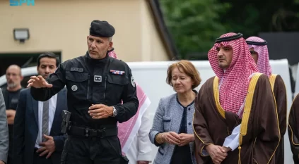 عبدالعزيز بن سعود يزور مركز العمليات الأمنية لشرطة باريس