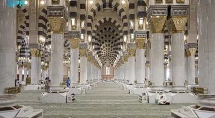 أكثر من 25 ألف سجادة في المسجد النبوي مزودة بشرائح إلكترونية لتعزيز كفاءة التشغيل