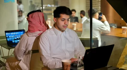 العمل من المقهى.. الرياض تواكب نمط الحياة المتسارع