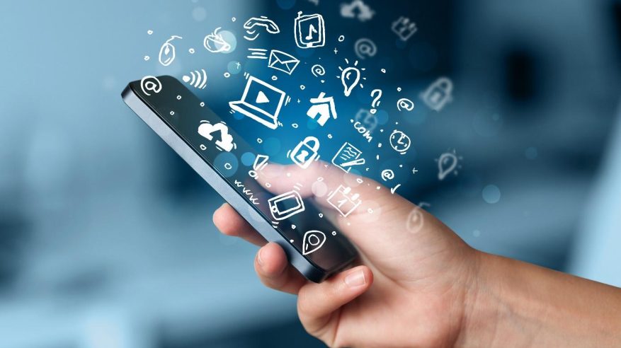 التخطيط الرقمي يعيد تشكيل تجربة السفر.. والتطبيقات في الصدارة