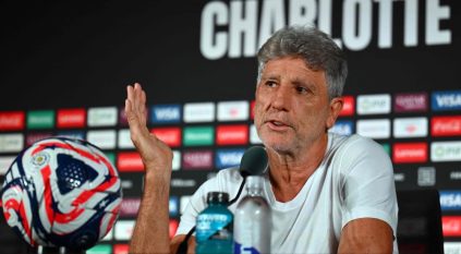 مدرب فلومينينسي: الهلال خصم صعب وتأهل بجدارة ونعمل على الحد من سرعاته