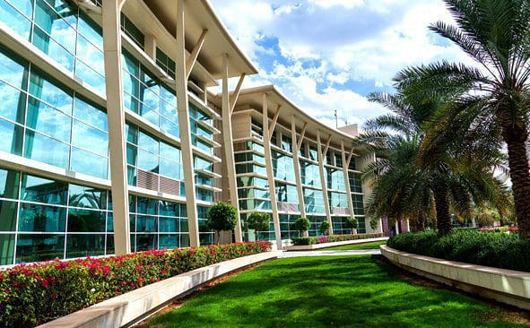 جامعة الفيصل تفتح باب القبول في برامج الدراسات العليا بعدة تخصصات صحية