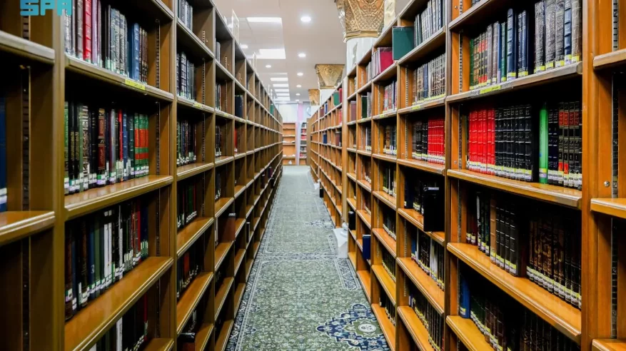 مكتبة المسجد النبوي.. صرح معرفي يحوي 43 مليون صفحة رقمية