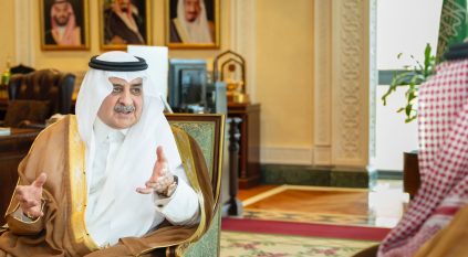 فهد بن سلطان يطلع على نتائج القبول بجامعة تبوك