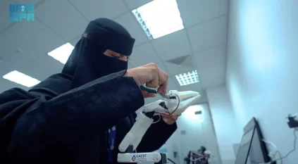 عقول سعودية تطور مشروعات في الذكاء الاصطناعي والروبوتات بمختبرات كاكست