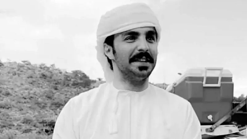 وفاة الشاعر سعود معدي القحطاني إثر سقوطه من جبل سمحان في عُمان
