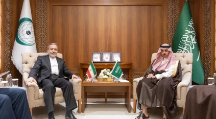 فيصل بن فرحان يناقش التطورات الإقليمية والدولية مع وزير الخارجية الإيراني