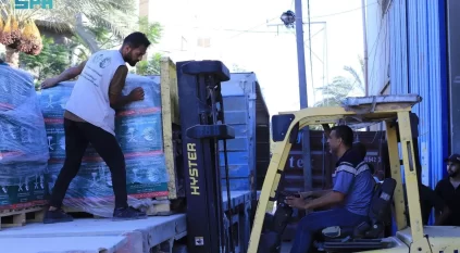 وصول قافلة مساعدات إنسانية سعودية جديدة إلى قطاع غزة