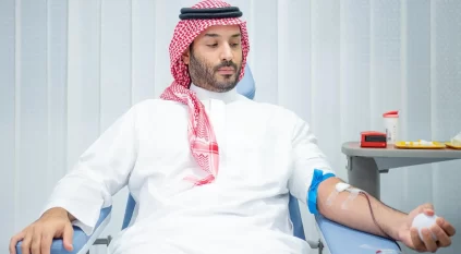 ولي العهد يتبرع بالدم في بادرة كريمة.. ويُطلق الحملة الوطنية السنوية للتبرع بالدم